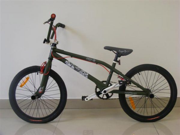Freestyle Jump J 1 fekete (Elfogyott! Rendelés alatt)